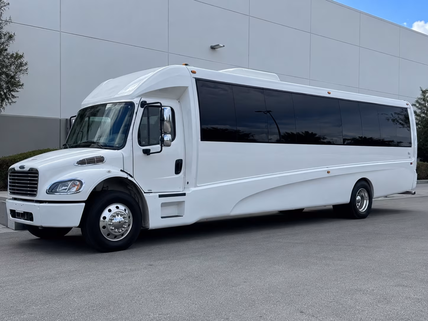 40 Passenger Party Bus
