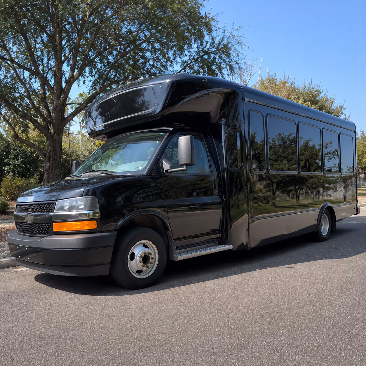 Kissimmee Birthday, Sweet 16, & Quinceañera Party Bus Rentals