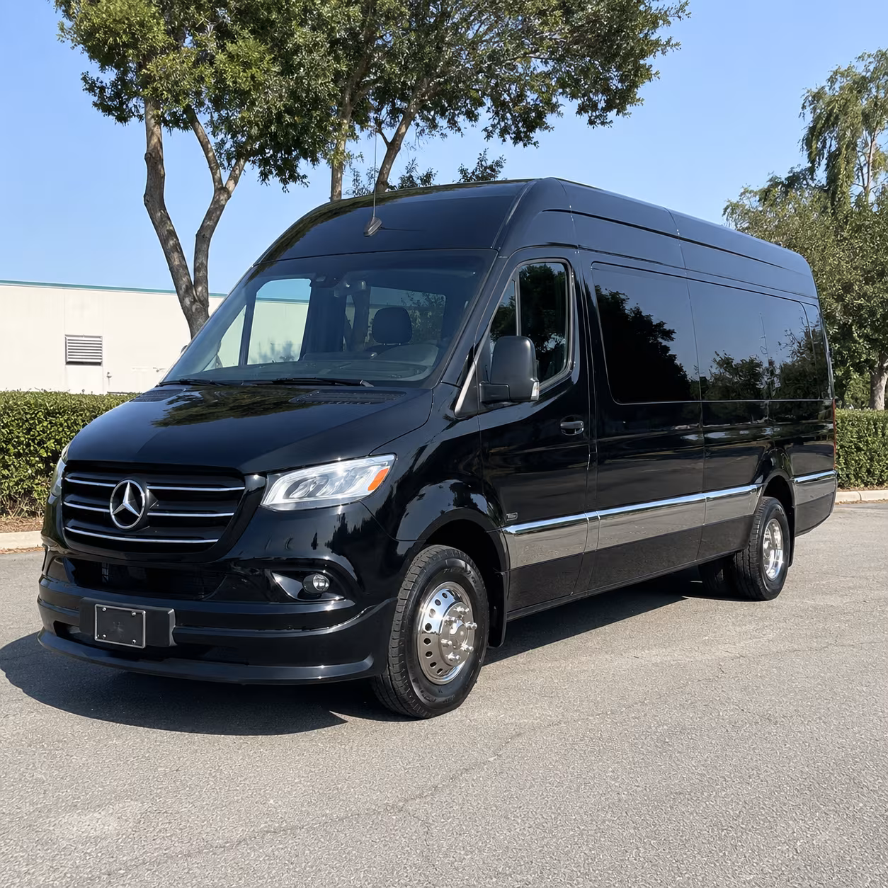 Maitland Airport Shuttle & Transportation party bus exterior