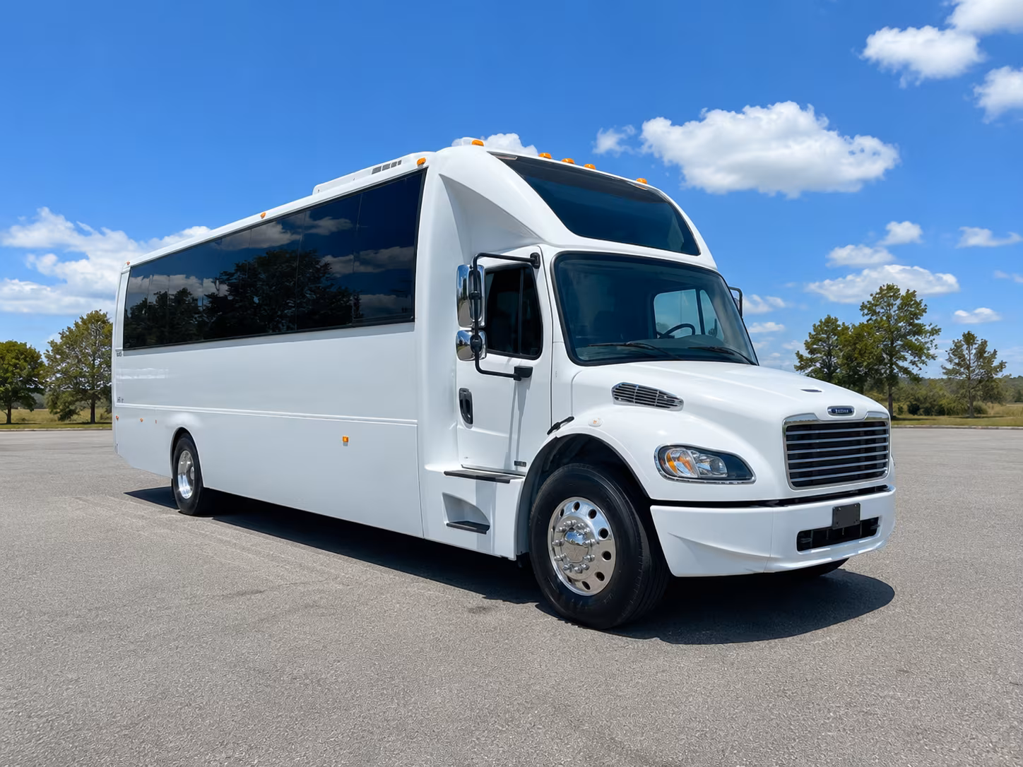 Maitland Winery Tour & Pub Crawl Transportation party bus exterior