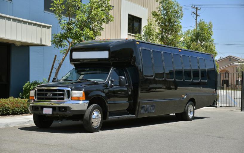 Maitland 25 Passenger Party Bus